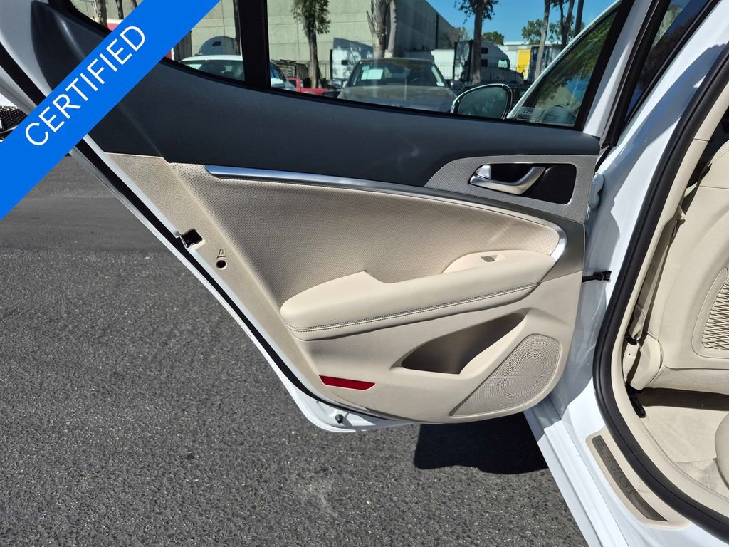 Used 2026 Genesis G70 2.5T Prestige image 21