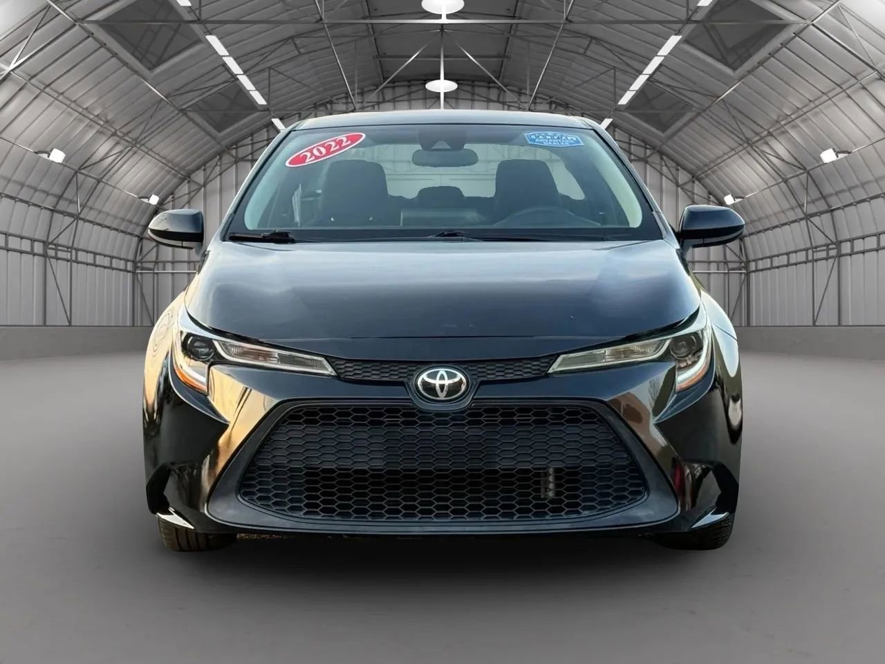 Used 2022 Toyota Corolla LE image 2
