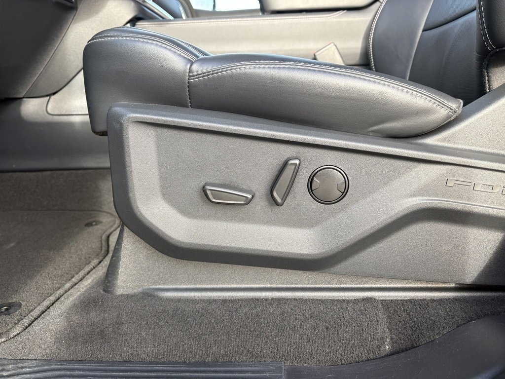 Certified 2025 Ford Expedition Max Platinum image 36