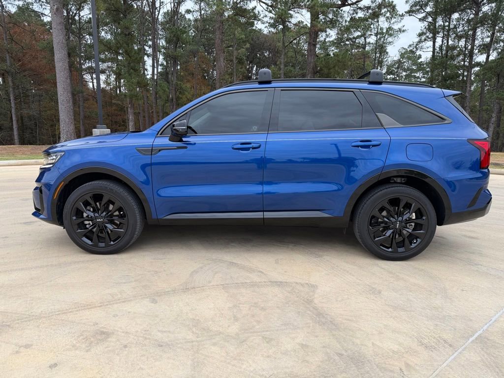 Used 2023 Kia Sorento SX image 2