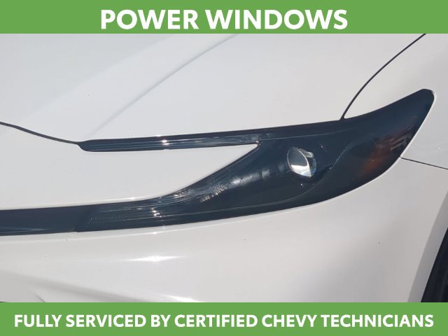 Used 2025 Toyota Camry SE FWD image 13