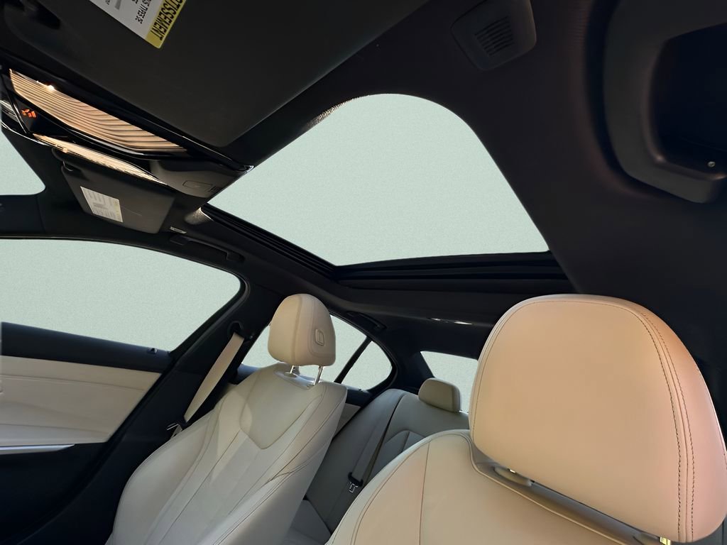 Used 2020 BMW 330i Sedan image 21