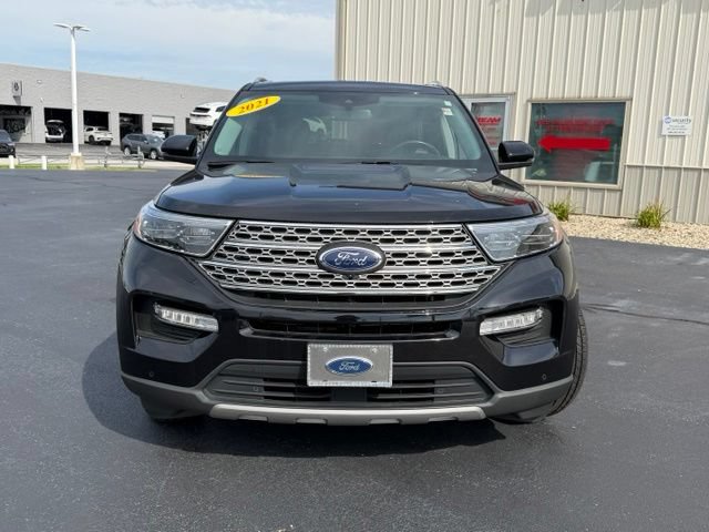 Used 2021 Ford Explorer Limited w/ Equipment Group 301A AWD/4WD image 2