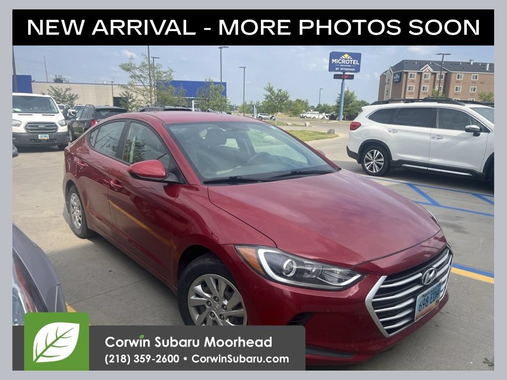 Used 2017 Hyundai Elantra SE FWD image 1