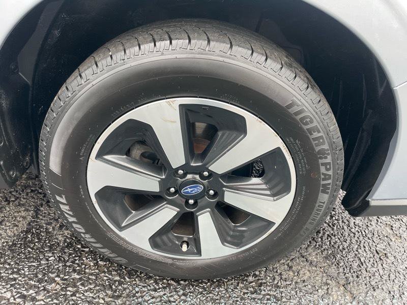 Used 2017 Subaru Forester 2.5i w/ Alloy Wheel Package AWD/4WD image 11