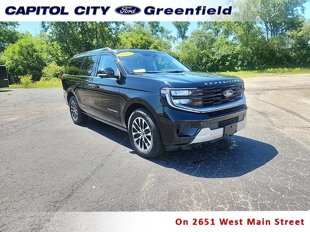 Used 2025 Ford Expedition Max Platinum AWD/4WD image 1