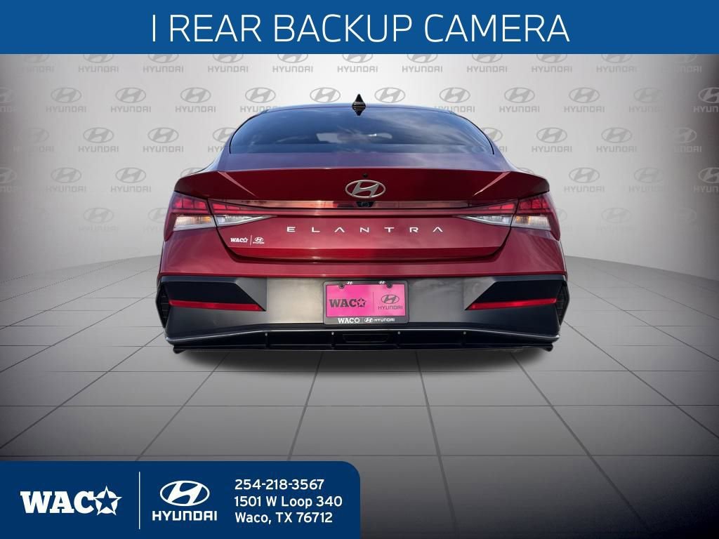 Used 2024 Hyundai Elantra SEL w/ Convenience Package image 12