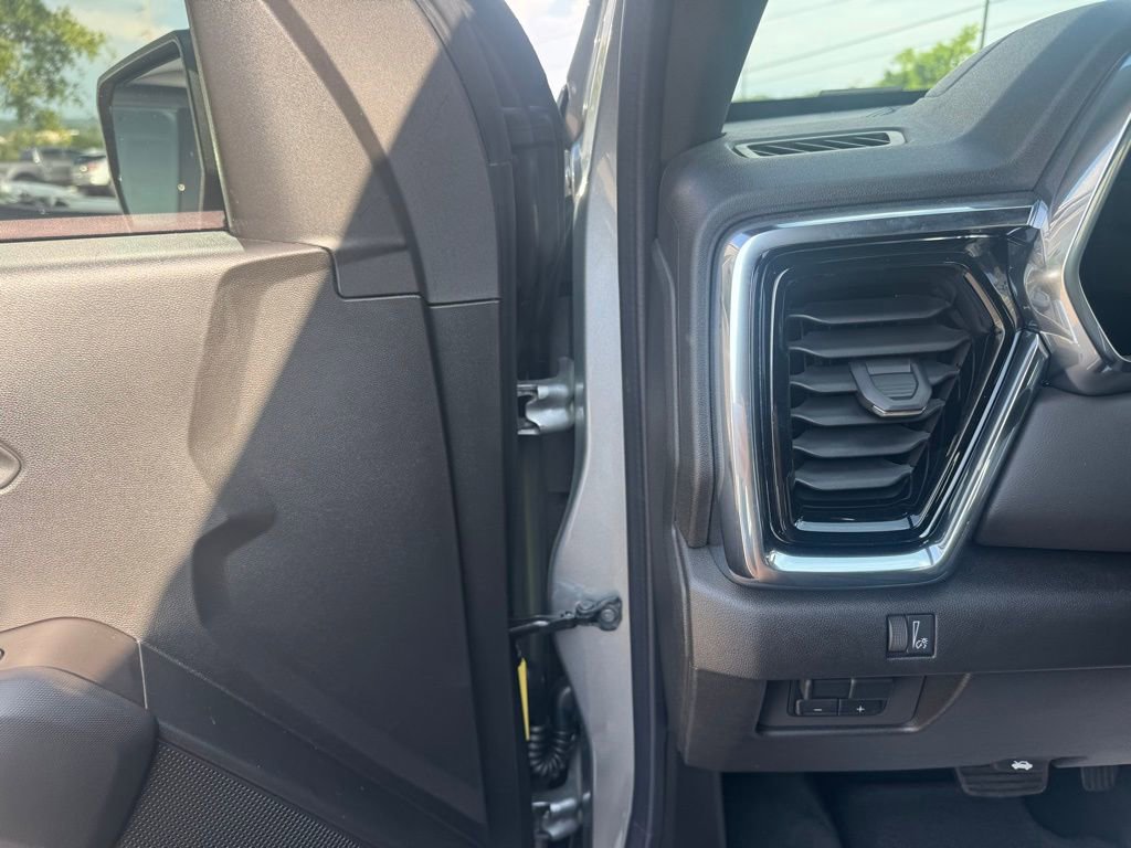 New 2026 GMC Canyon Elevation w/ Convenience Package image 16