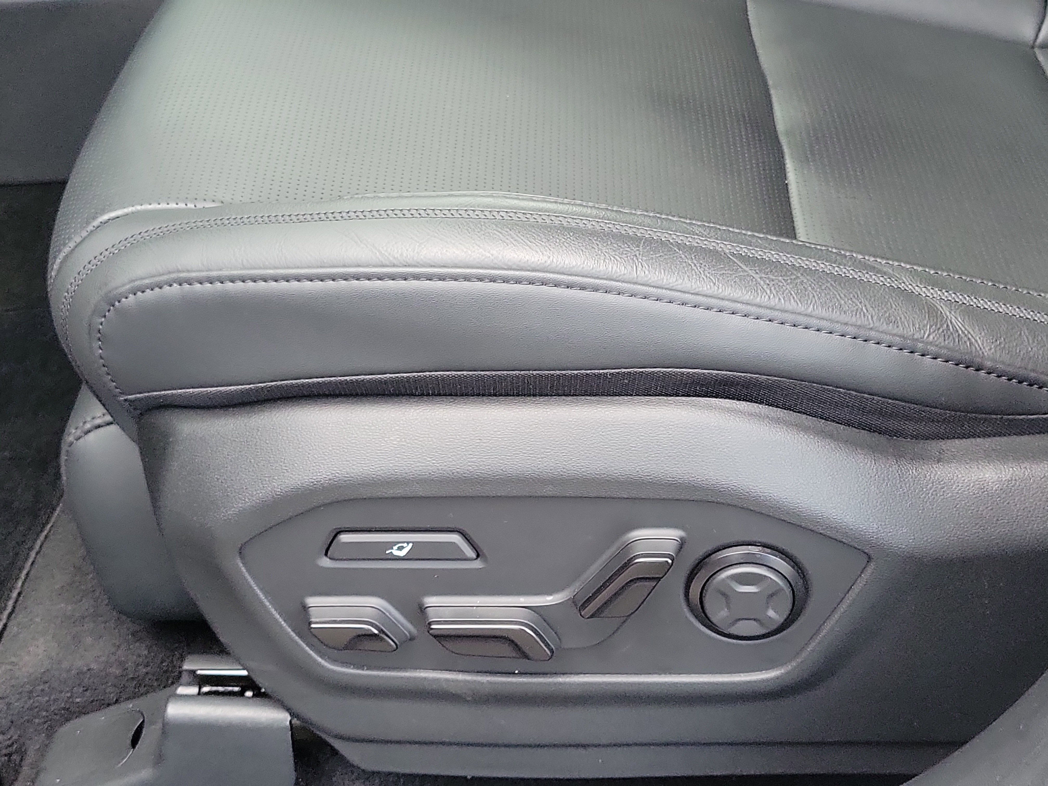 Certified 2026 Hyundai Santa Fe Calligraphy image 17