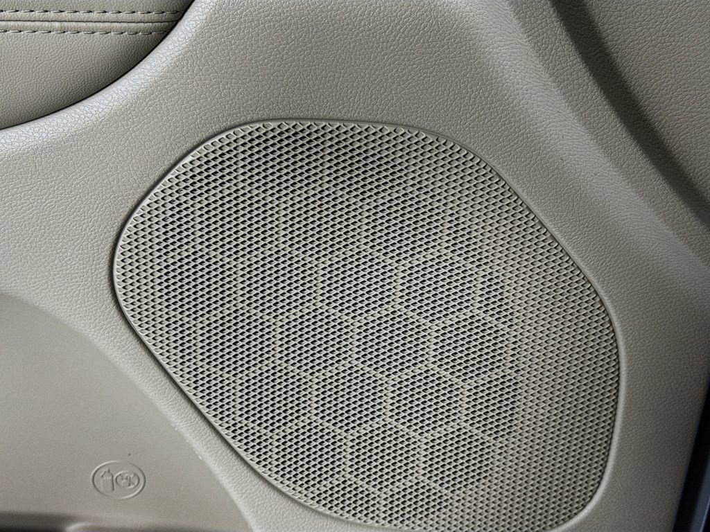 Used 2022 Jeep Grand Cherokee Limited image 24