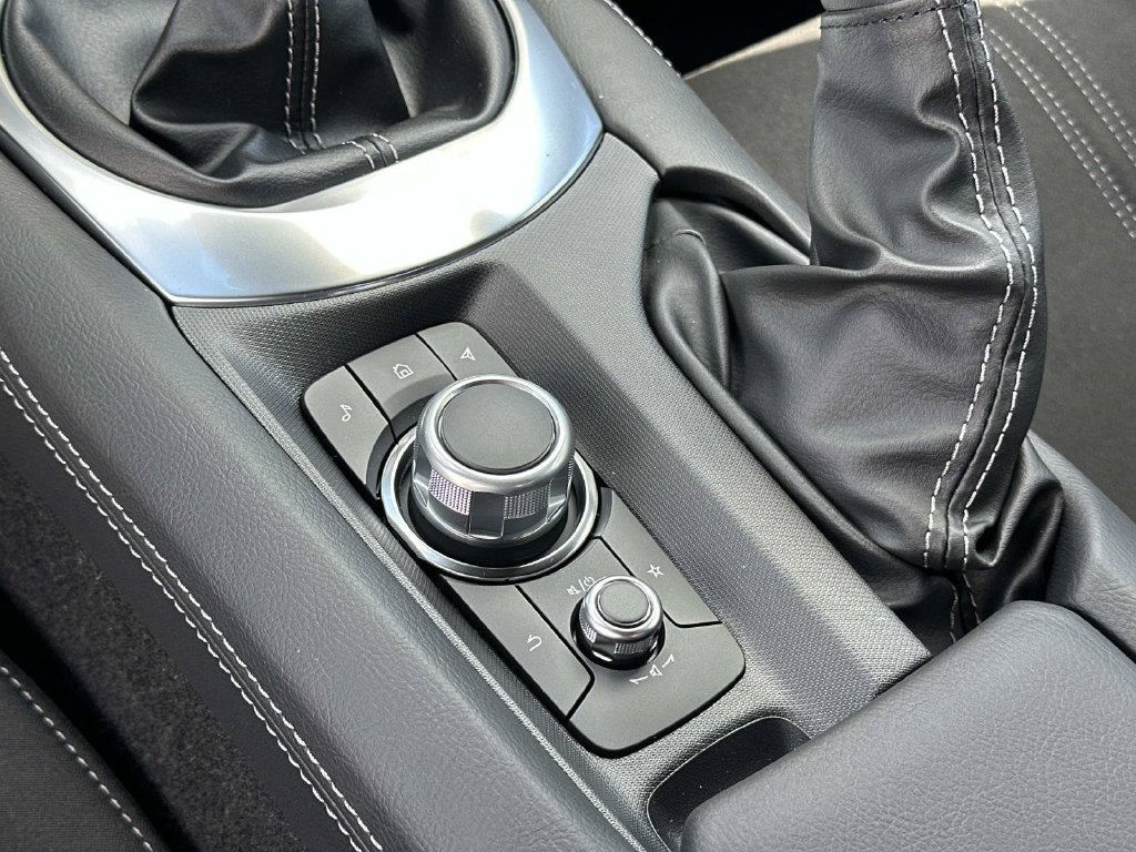 New 2026 MAZDA MX-5 Miata Club w/ Interior Package RWD image 14