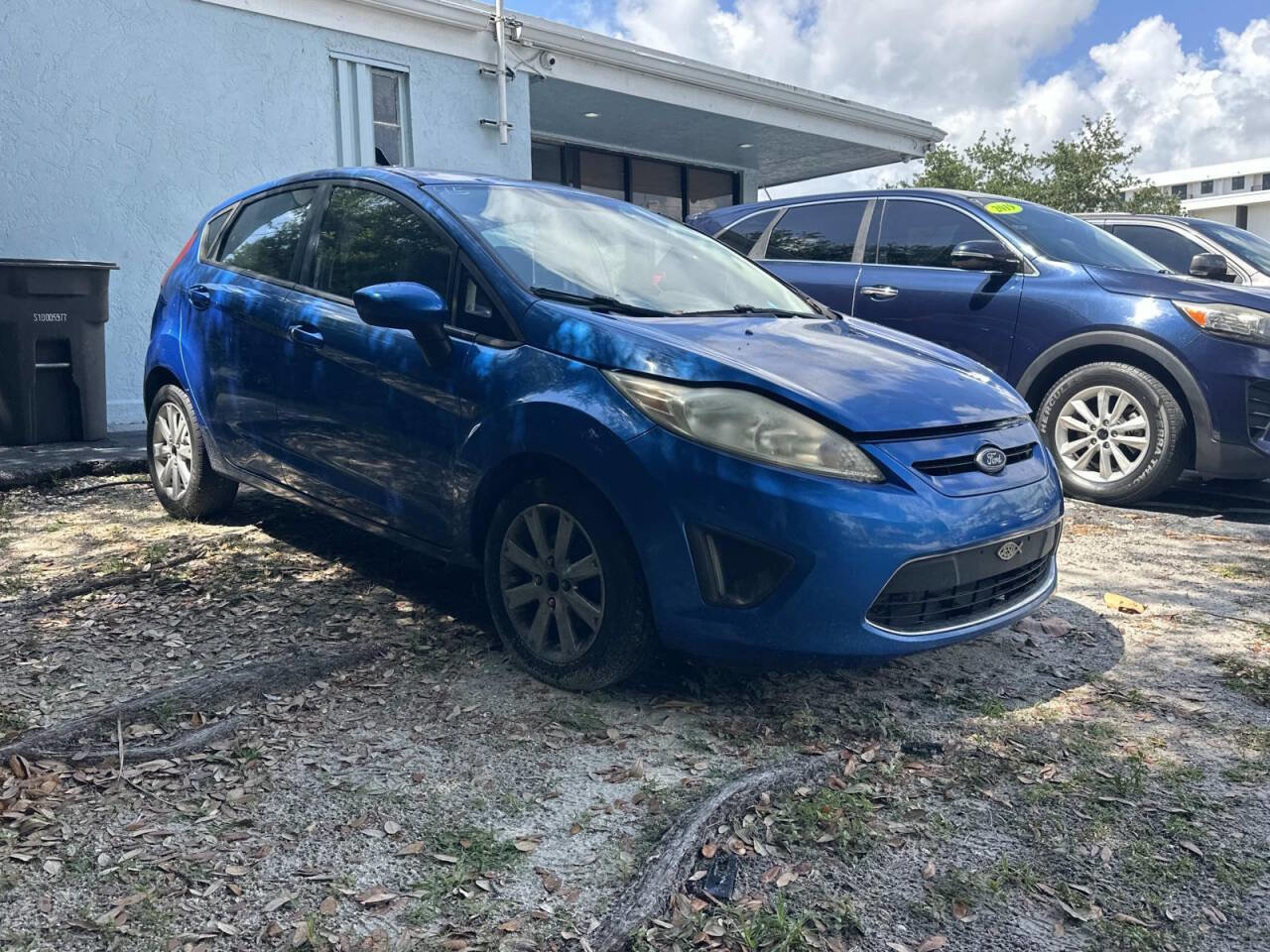 Used 2011 Ford Fiesta SE w/ 202A Rapid Spec Order Code FWD image 1