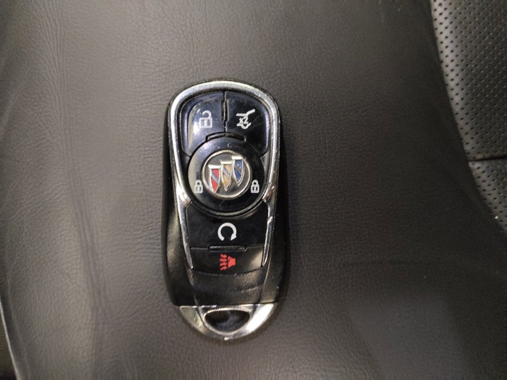 Used 2020 Buick Envision Essence image 32