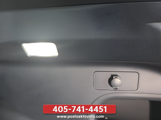 Used 2023 Toyota RAV4 SE AWD/4WD image 26