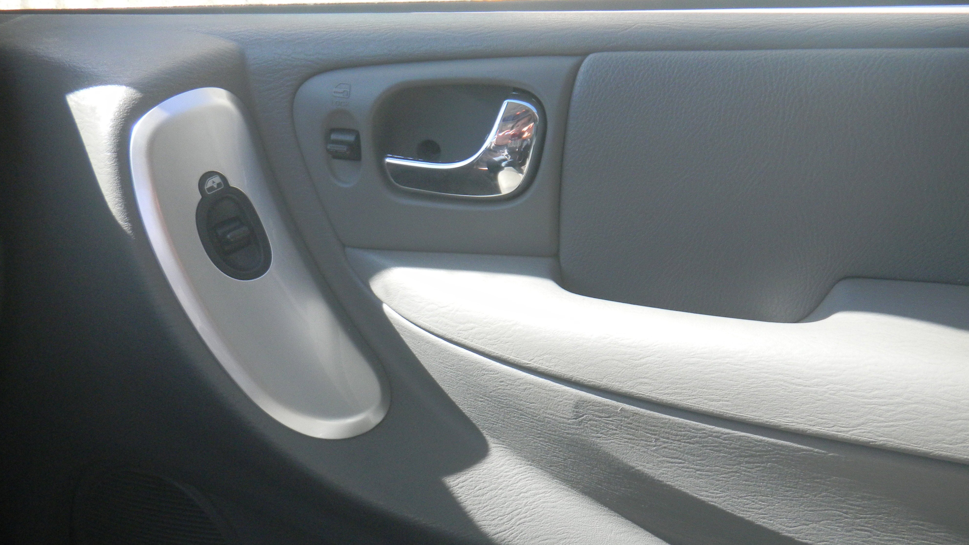 Used 2006 Dodge Grand Caravan SXT image 15