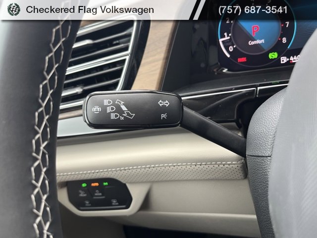 New 2025 Volkswagen Atlas SE image 38