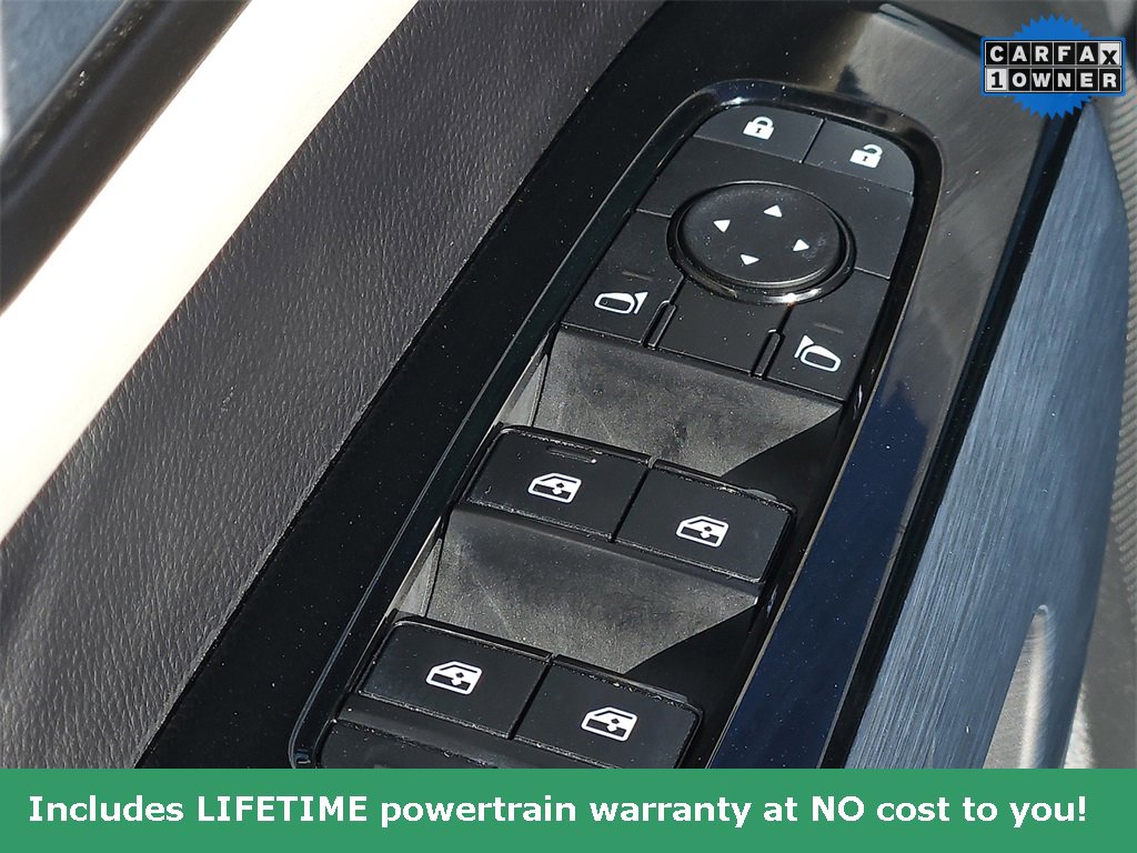 Used 2025 Nissan Pathfinder SL image 13