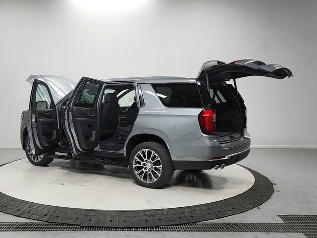 New 2026 GMC Yukon Denali w/ Sun & Power Step Package RWD image 13