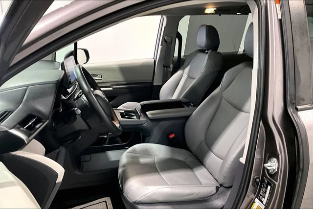 Used 2022 Toyota Sienna LE FWD image 26