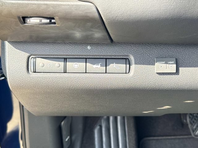 New 2026 Nissan Pathfinder Platinum w/ Accent Package FWD image 22