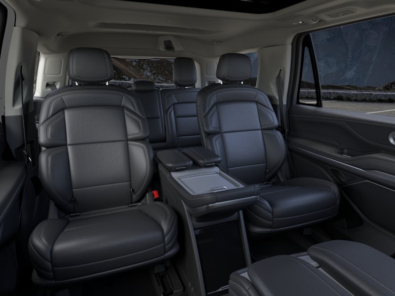 New 2026 Lincoln Navigator Reserve AWD/4WD image 11