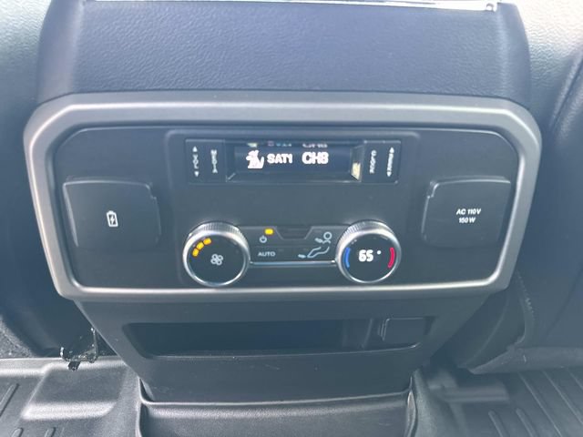 Used 2018 Ford Expedition XLT w/ Equipment Group 202A RWD image 18