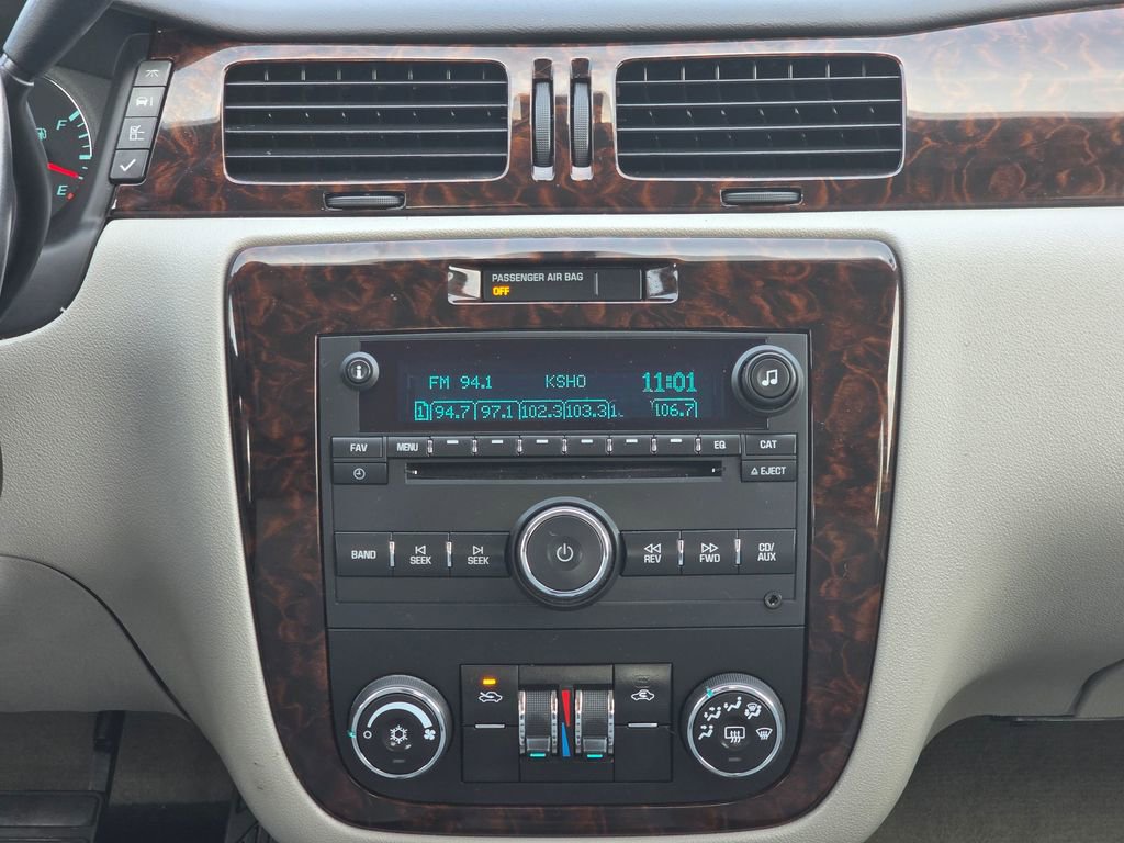Used 2012 Chevrolet Impala LT FWD image 13