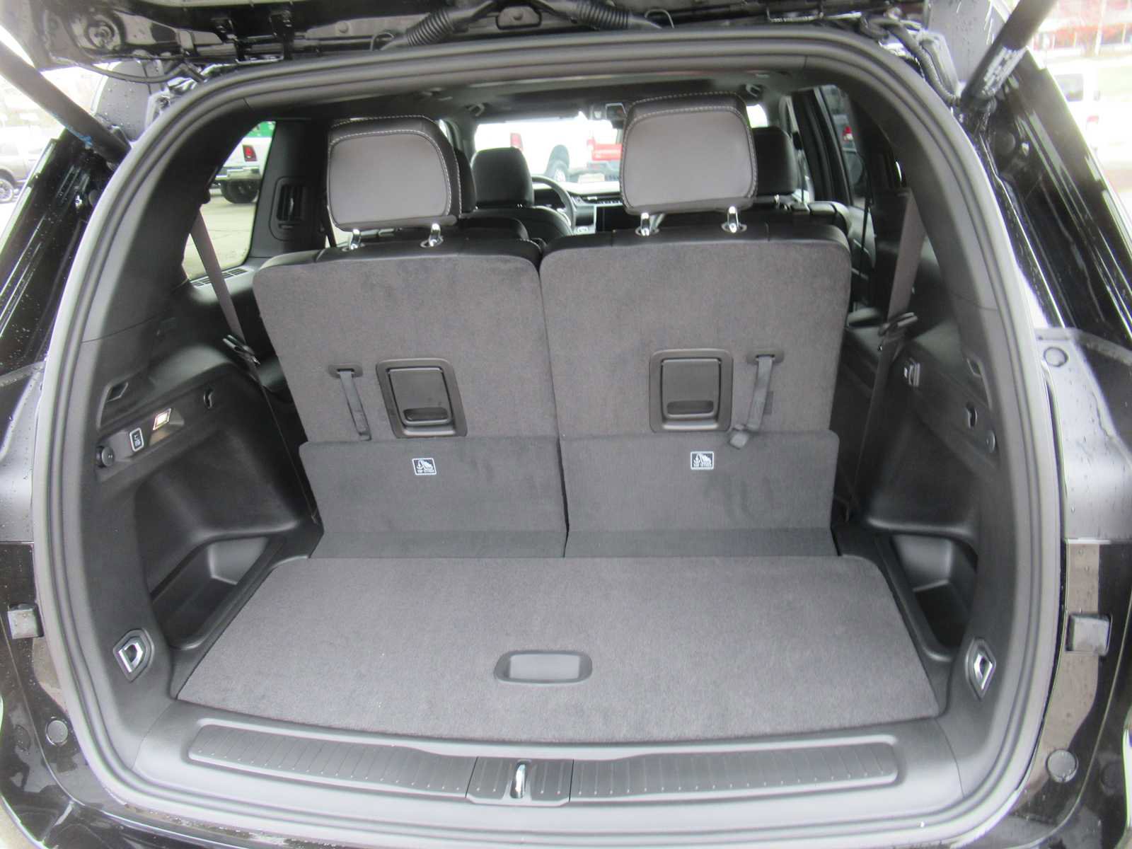 New 2025 Jeep Grand Cherokee L Altitude image 5