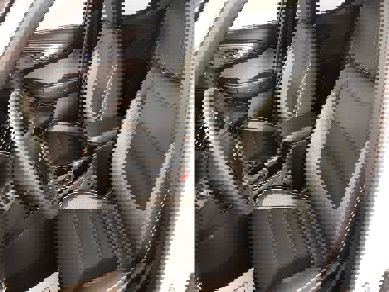 Used 2025 Chevrolet TrailBlazer LT image 12