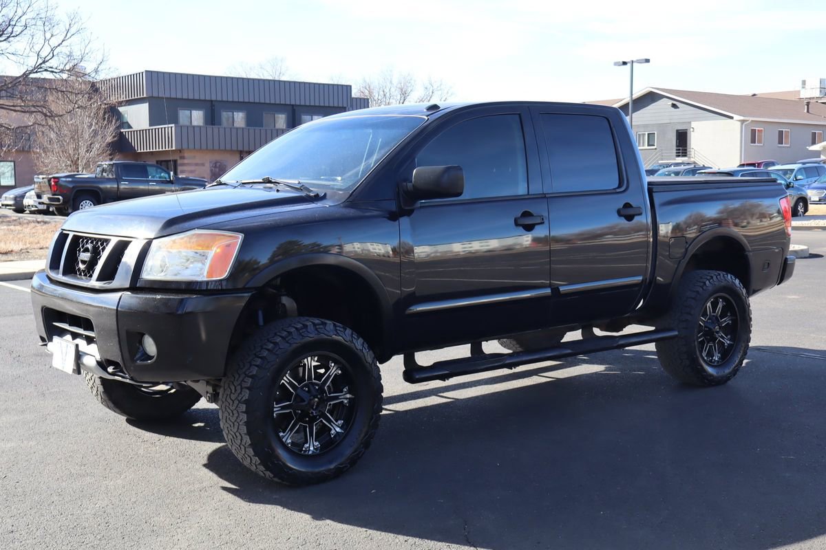Used 2014 Nissan Titan PRO-4X image 10