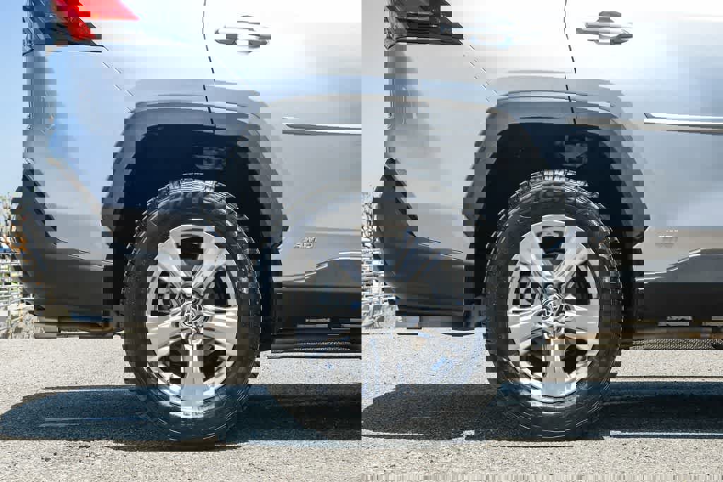 Used 2023 Toyota RAV4 LE image 10