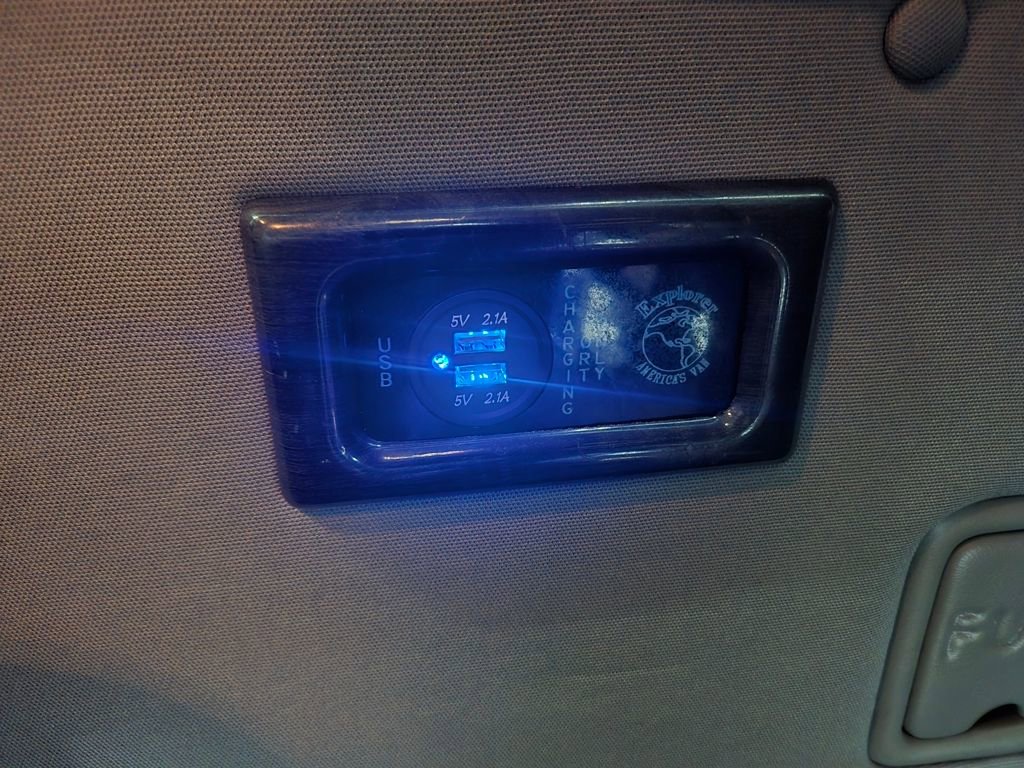 Used 2019 Chevrolet Express 2500 w/ Enhanced Convenience Package image 37