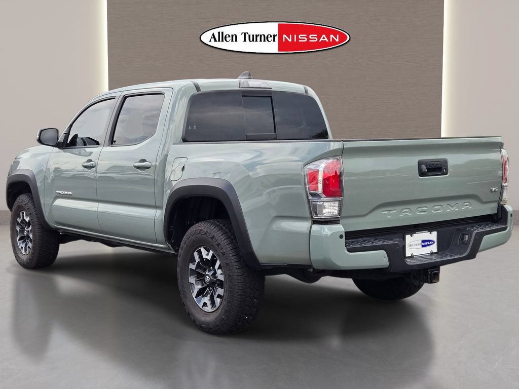 Used 2022 Toyota Tacoma TRD Off-Road w/ Technology Package AWD/4WD image 9