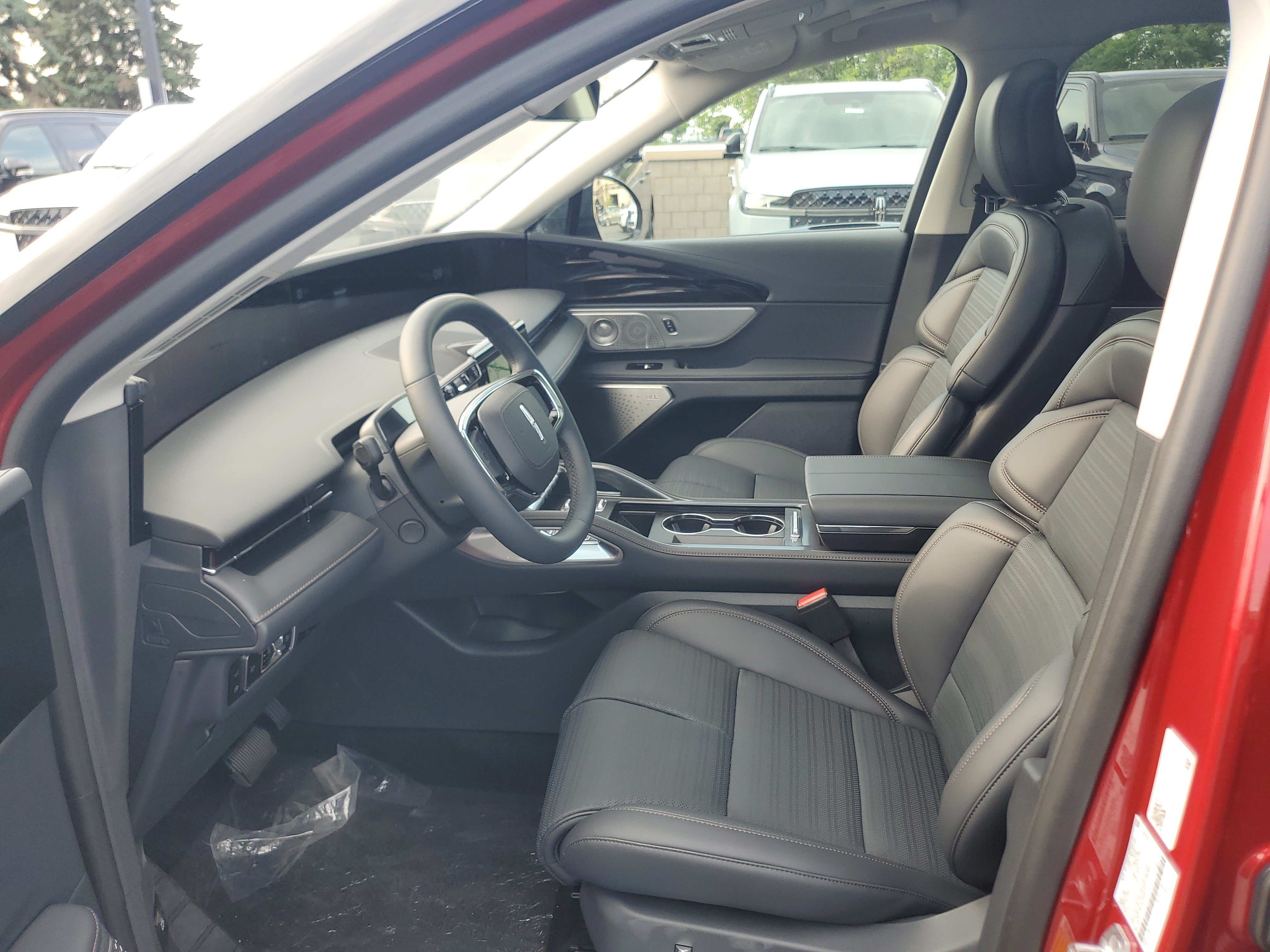 New 2026 Lincoln Nautilus Reserve AWD/4WD image 11