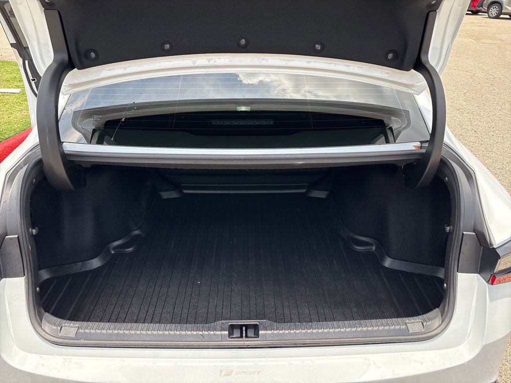 Certified 2024 Lexus IS 500 RWD image 17