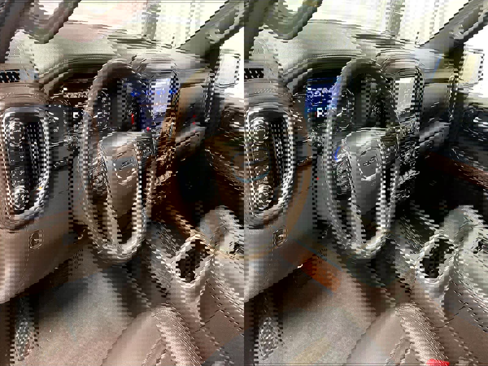 Used 2020 GMC Sierra 1500 Denali w/ Denali Premium Package image 8