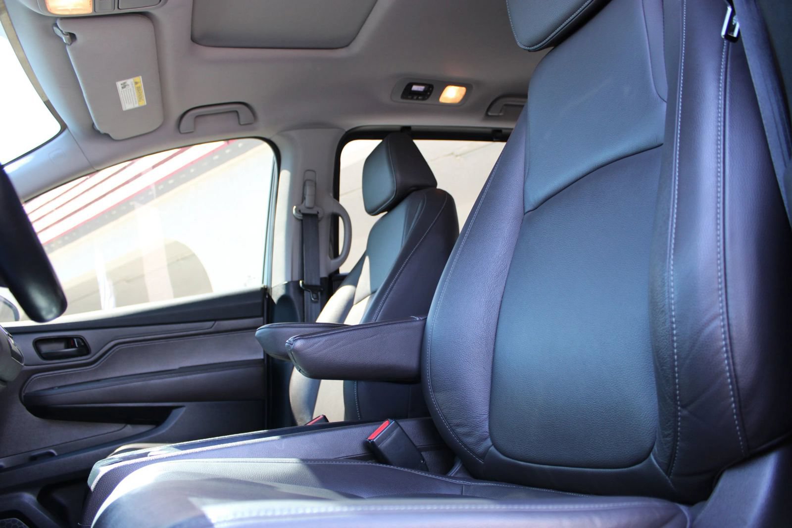 Used 2022 Honda Odyssey EX-L image 11