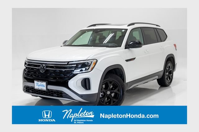 Used 2024 Volkswagen Atlas Peak Edition SEL AWD/4WD image 1