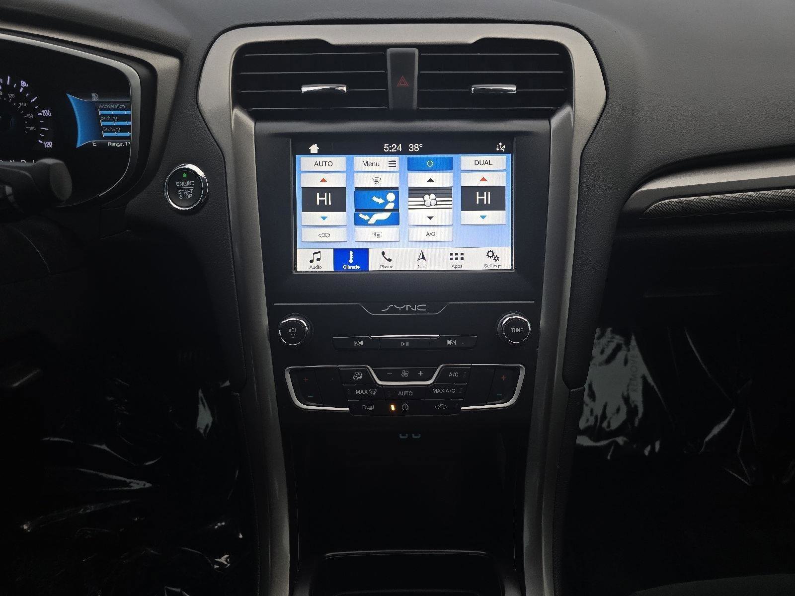 Used 2019 Ford Fusion SE image 15