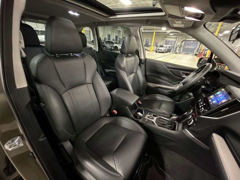 Certified 2023 Subaru Forester Limited image 25