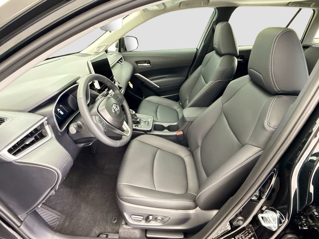 Used 2026 Toyota Corolla Cross XLE w/ Convenience Package AWD/4WD image 17