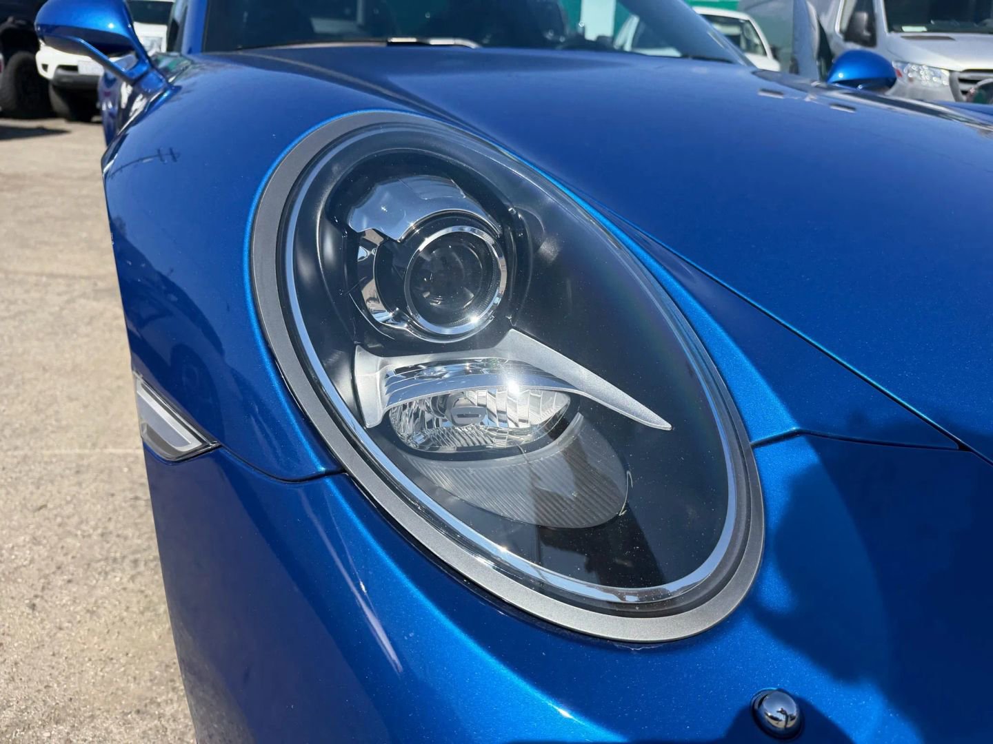 Used 2015 Porsche 911 Carrera image 9