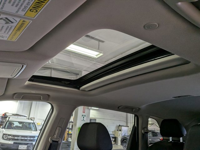 Used 2025 Honda CR-V EX image 17