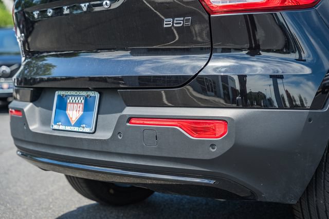 Certified 2025 Volvo XC40 B5 Plus AWD/4WD image 9