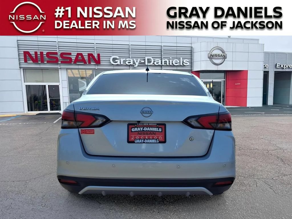 Used 2025 Nissan Versa S w/ S Plus Package FWD video 4