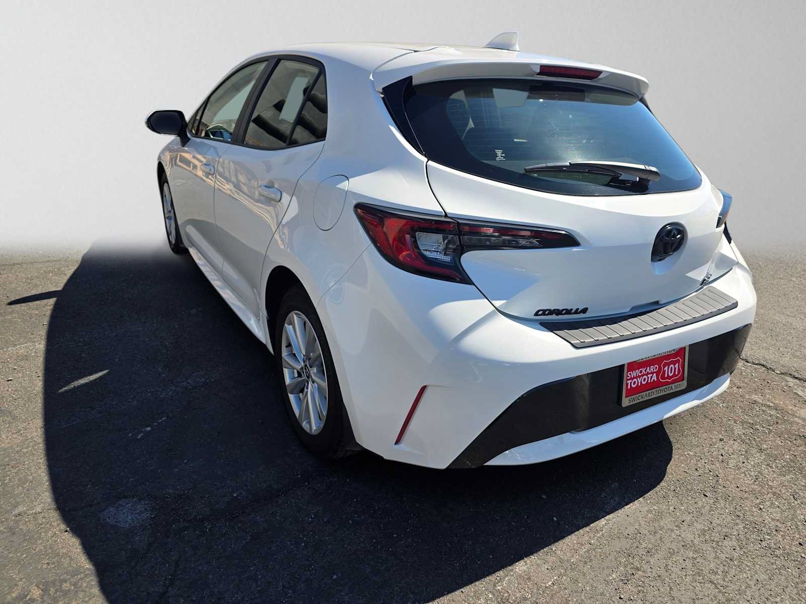 Used 2025 Toyota Corolla SE FWD image 5