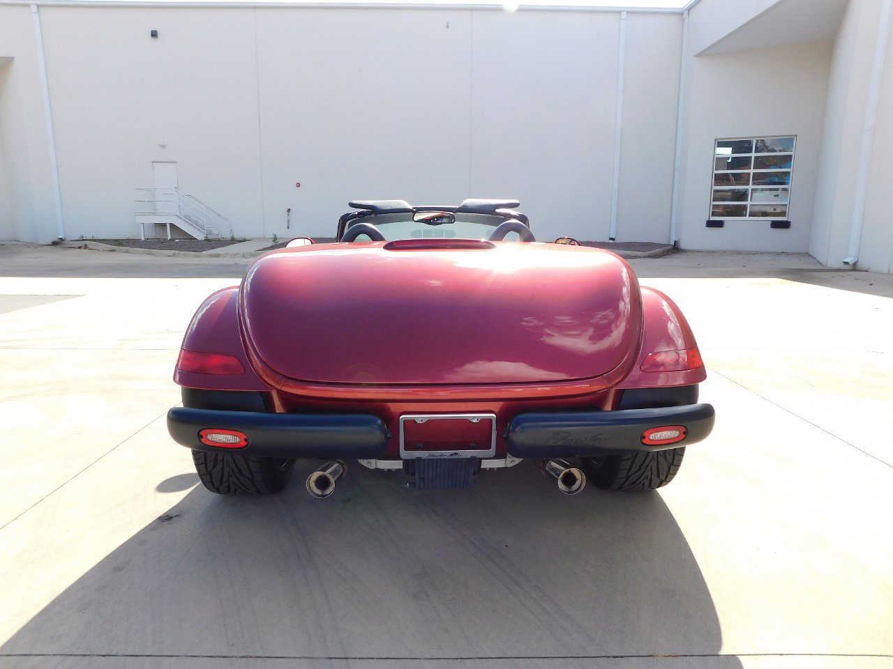 Used 2002 Chrysler Prowler image 9