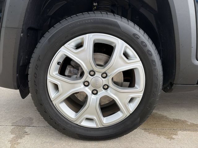 Used 2020 Jeep Renegade Limited w/ Trailer Tow Group AWD/4WD image 12