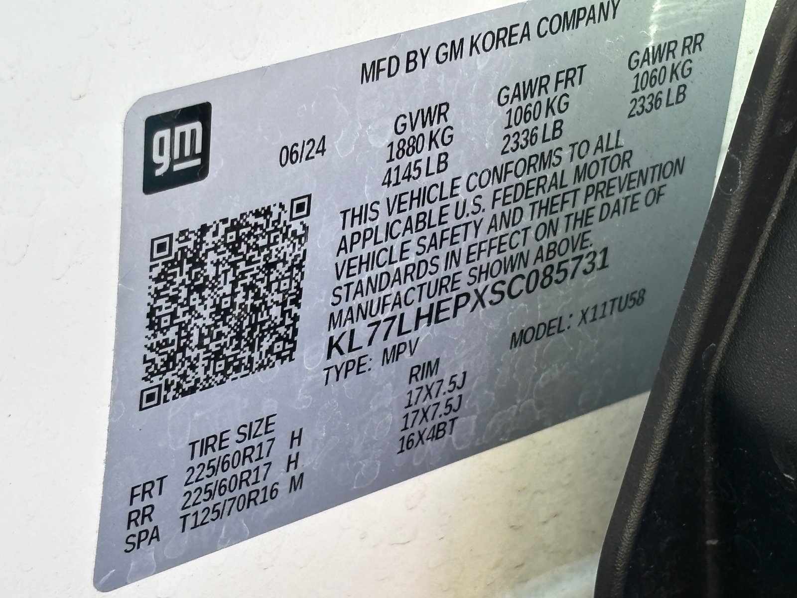 Used 2025 Chevrolet Trax LT FWD image 10