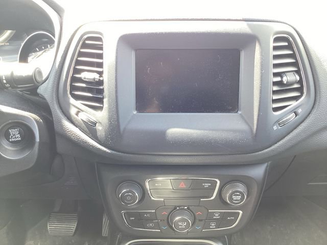 Used 2019 Jeep Compass Latitude w/ Popular Equipment Group image 10